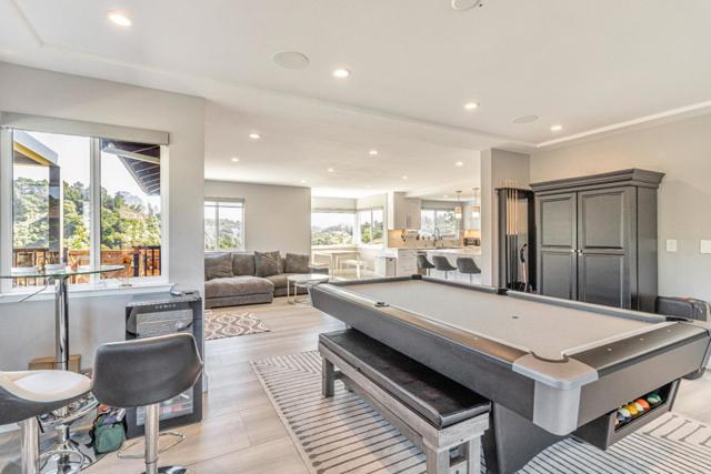 11550 Skyline Boulevard, Oakland CA: https://media.crmls.org/mediaz/bc10e500-a9ae-4406-9f15-f48de0abb9c6.jpg