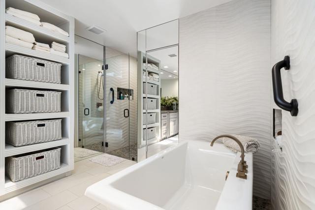 76 Princeton Drive, Rancho Mirage CA: https://media.crmls.org/mediaz/bc112f96-8007-40eb-921a-ab834dbf657b.jpg