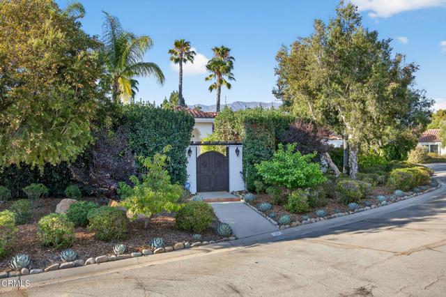 1454 S La Luna Avenue, Ojai CA: https://media.crmls.org/mediaz/bc13f098-faee-42da-9640-f7047e77b916.jpg