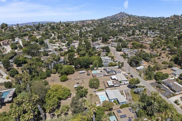 10705 Louisa Dr., La Mesa CA: https://media.crmls.org/mediaz/bc142d2d-ae36-48fb-b6ae-754b42096f85.jpg