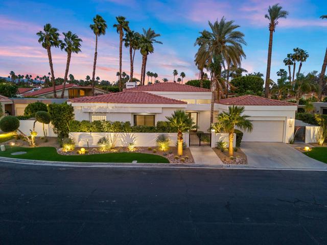 49 Mission Palms E Drive, Rancho Mirage CA: https://media.crmls.org/mediaz/bc15d89b-8fc1-4730-b1b4-c16c612e45ed.jpg