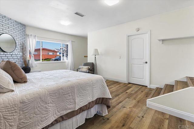 Detail Gallery Image 14 of 29 For 5051 Pelusa St, San Diego,  CA 92113 - 4 Beds | 3 Baths