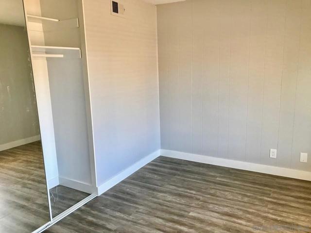 5091 Park Rim Dr, San Diego CA: https://media.crmls.org/mediaz/bc16086a-d12d-4fe0-ac27-be1314bc8e6a.jpg