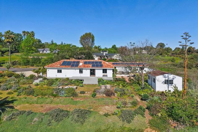 Detail Gallery Image 2 of 73 For 1761 Winterwarm Dr, Fallbrook,  CA 92028 - 5 Beds | 3 Baths