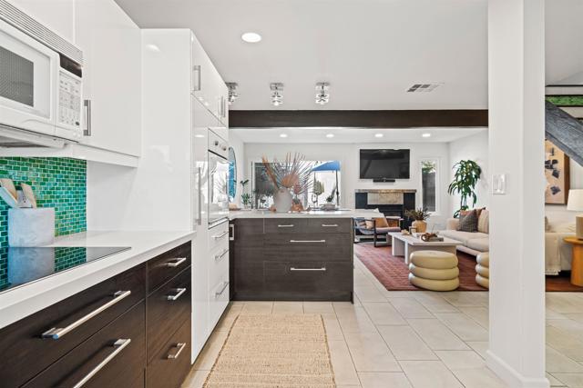 Detail Gallery Image 12 of 32 For 6990 Batiquitos Dr, Carlsbad,  CA 92011 - 2 Beds | 2/1 Baths