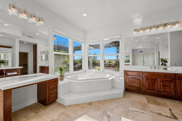 Image 16 of 71 For 4033 Keri Way