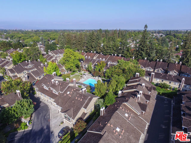 2481 Rebecca Lynn Way, Santa Clara CA: https://media.crmls.org/mediaz/bc1834bf-31d9-4b1a-8c28-c6c2ca693b69.jpg