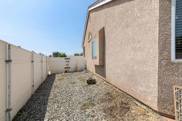 Detail Gallery Image 27 of 43 For 2732 Kingsbury Ave, Hemet,  CA 92545 - 3 Beds | 2 Baths