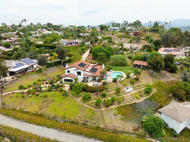 3609 Monte Real, Escondido CA: https://media.crmls.org/mediaz/bc19a241-a2c4-4746-8ed0-fa9719f0aa76.jpg