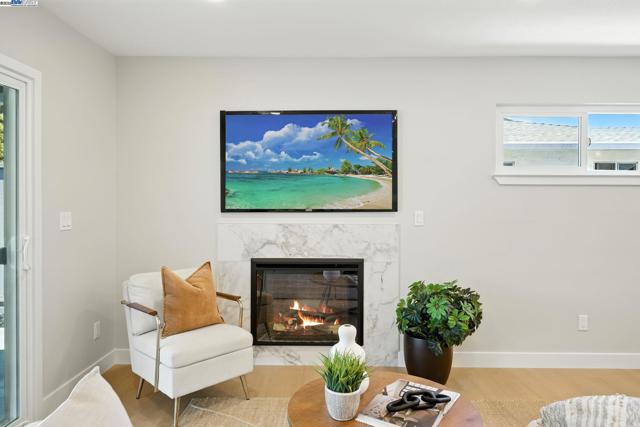 5525 Roosevelt Pl, Fremont CA: https://media.crmls.org/mediaz/bc19af6d-2e01-4245-bb0d-deb74b013ef4.jpg