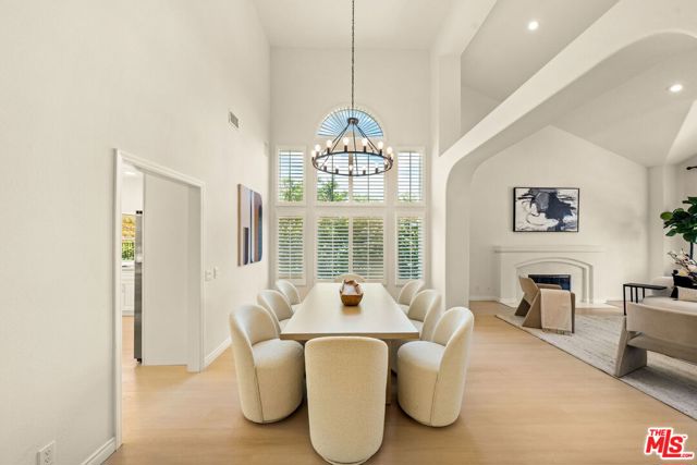 22248 Cairnloch Street, Calabasas CA: https://media.crmls.org/mediaz/bc1b602c-75fb-43ad-9e7d-caebedd0a315.jpg