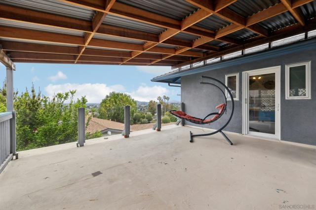 8007 Wetherly St, La Mesa CA: https://media.crmls.org/mediaz/bc1c4c5d-51ed-4071-827b-d25e3e4fa795.jpg