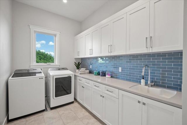 115 Wika Ranch Court, Redwood City CA: https://media.crmls.org/mediaz/bc1e37a1-1c0c-45bd-a7d3-067437ee9c66.jpg