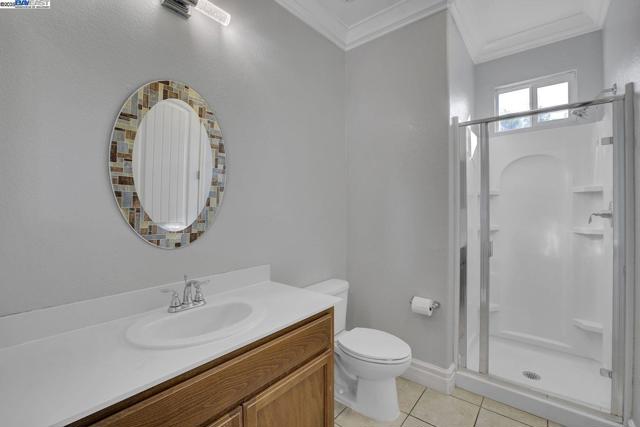 269 Alta St, Brentwood CA: https://media.crmls.org/mediaz/bc1e3ba3-5015-4c7b-92e0-cb40a367c54e.jpg