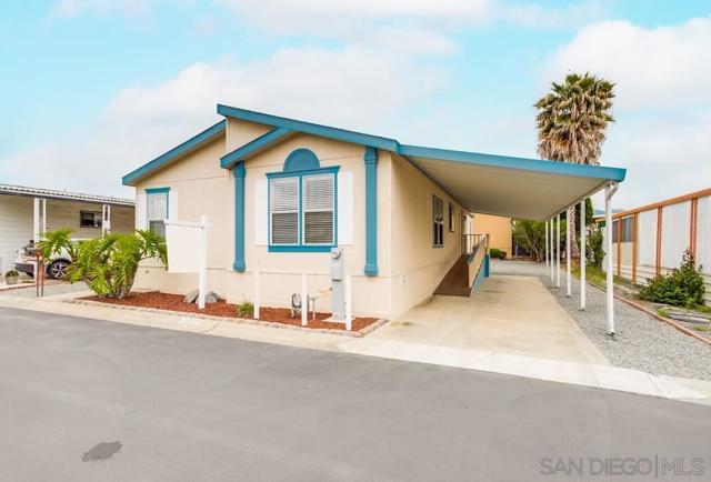 1010 E Bobier, Vista CA: https://media.crmls.org/mediaz/bc1efe82-7a03-4657-b5e2-796ed32b31ae.jpg