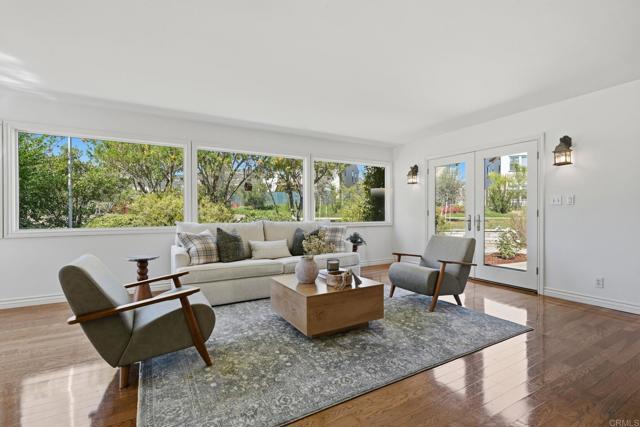 Detail Gallery Image 5 of 39 For 1754 Lorraine Pl, Escondido,  CA 92026 - 3 Beds | 2 Baths