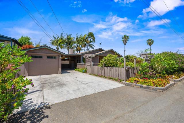 260 27Th St, Del Mar CA: https://media.crmls.org/mediaz/bc21ef64-e7d9-456e-8b96-1d4d377fc3cc.jpg