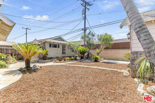 10206 Van Ruiten Street, Bellflower, California 90706, 3 Bedrooms Bedrooms, ,2 BathroomsBathrooms,Single Family Residence,For Sale,Van Ruiten,24421377