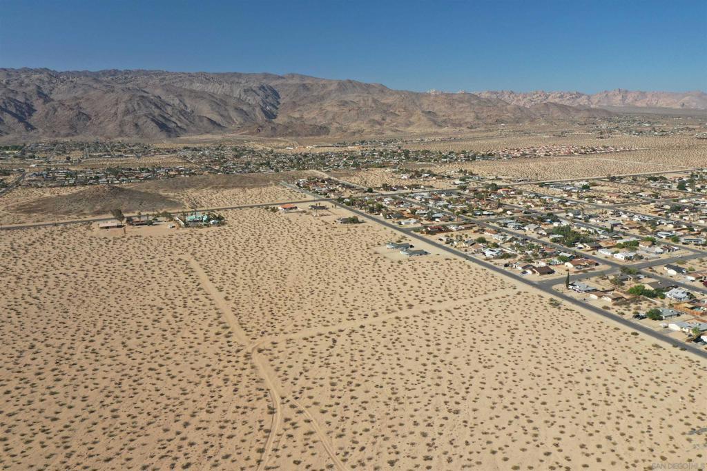 MLS #250043070SD image #33