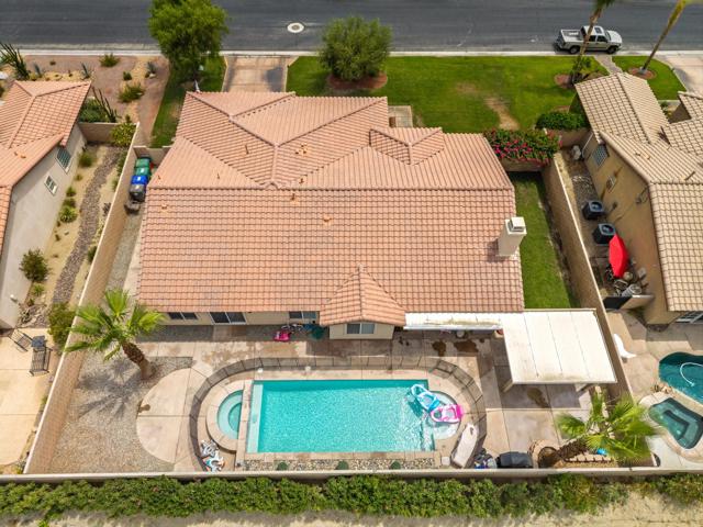78860 Zenith Way, La Quinta CA: https://media.crmls.org/mediaz/bc258729-8e7d-480c-9b14-de967e431521.jpg