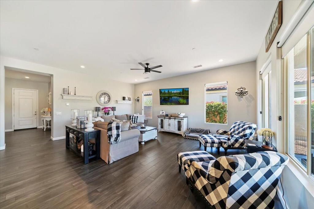 MLS #219138291DA image #4