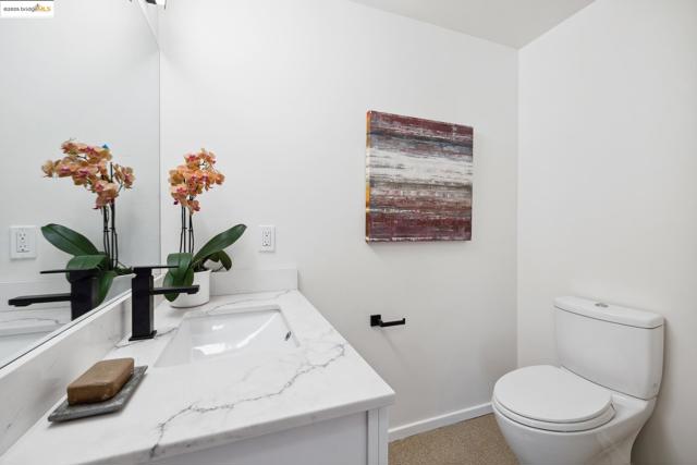 935 Hillside Ave, Albany CA: https://media.crmls.org/mediaz/bc25fd6f-f86a-4e99-ab5c-42f392dae3c6.jpg