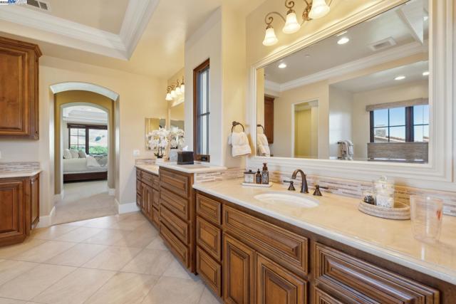 6340 Inspiration Ter, Pleasanton CA: https://media.crmls.org/mediaz/bc27e017-d349-4606-8941-4d297be2676d.jpg