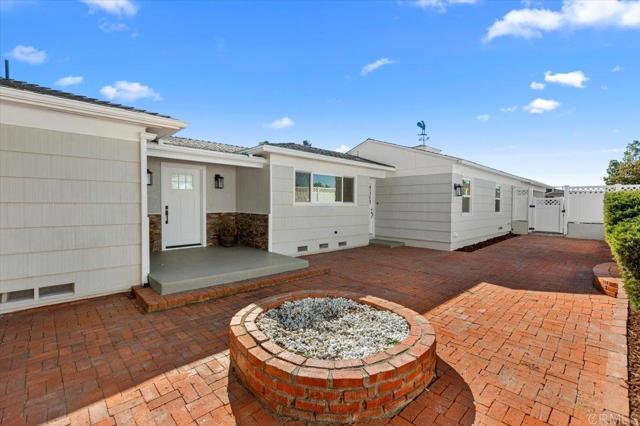 874 Hacienda Drive, El Cajon CA: https://media.crmls.org/mediaz/bc27fc9f-02dc-4288-8c9d-b4c5b21d4124.jpg