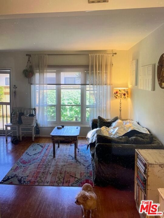 1621 CENTINELA Avenue, B photo 2
