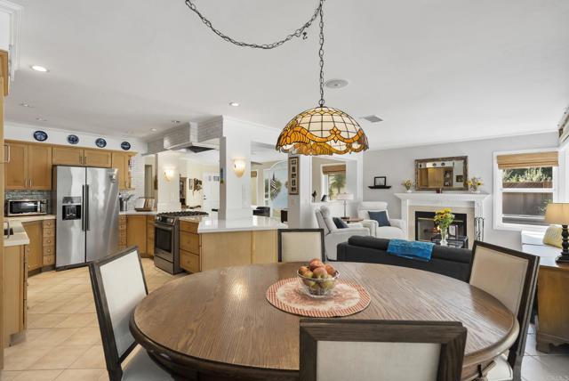 Detail Gallery Image 12 of 47 For 4989 Corte Playa Encino, San Diego,  CA 92124 - 4 Beds | 2/1 Baths