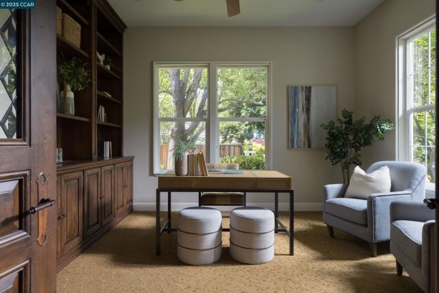 5427 Blackhawk Dr, Danville CA: https://media.crmls.org/mediaz/bc2a26e1-af82-4ab6-be79-9de208a63e51.jpg