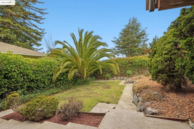 1494 Olive Ave, Richmond CA: https://media.crmls.org/mediaz/bc2a9478-e801-40a2-89f3-e22c7099bf48.jpg
