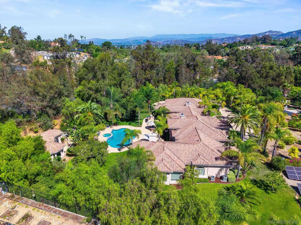 13570 Summit Cir.