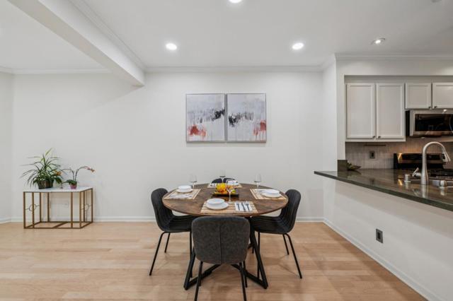 600 Willow Road, Menlo Park CA: https://media.crmls.org/mediaz/bc2b2674-64c6-45f3-b787-0e19d9cef59b.jpg