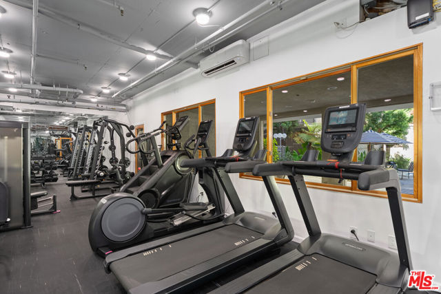 1440 Veteran Avenue, Los Angeles CA: https://media.crmls.org/mediaz/bc2c0e81-36e0-4550-9a0d-fe19c4757d71.jpg