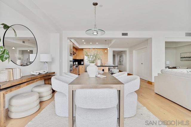 5420 La jolla Blvd., La Jolla CA: https://media.crmls.org/mediaz/bc2d1c54-950c-4bcb-9b2f-a4a6cc9eaded.jpg