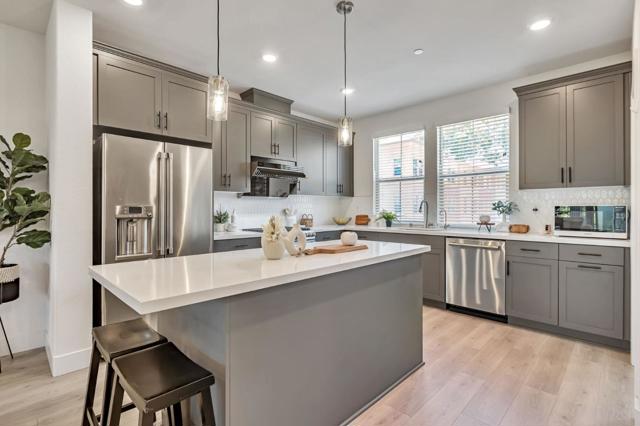 1040 Darwin Terrace, Sunnyvale CA: https://media.crmls.org/mediaz/bc2db81d-0083-4481-9a39-6deb8700e987.jpg