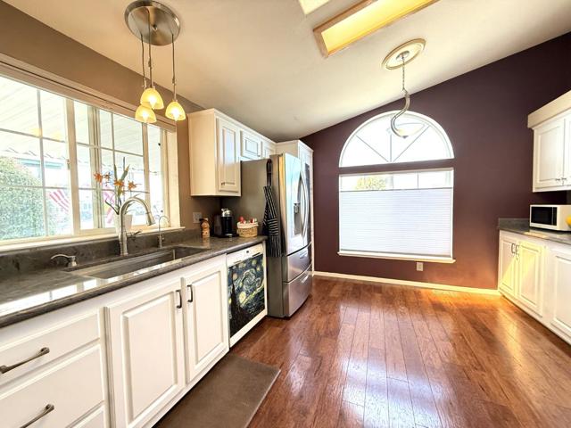 1220 Tasman Drive, Sunnyvale CA: https://media.crmls.org/mediaz/bc2df219-5a22-4765-bf5e-470ff05931bc.jpg