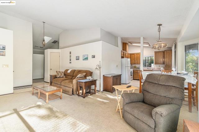 2513 Brazil Dr, Antioch CA: https://media.crmls.org/mediaz/bc2e1654-0188-4f6f-8905-e3ea9e271ea0.jpg