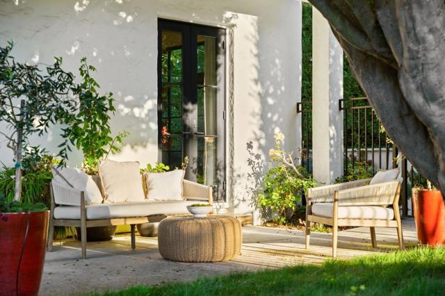 670 Edgewood Road, San Mateo CA: https://media.crmls.org/mediaz/bc2e4531-d2e0-42b1-a0f8-90af62c75eb7.jpg