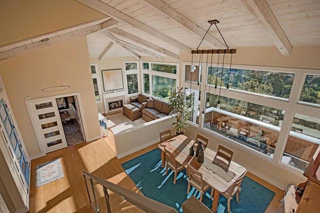 625 W Glen Way, Woodside CA: https://media.crmls.org/mediaz/bc2e963a-369d-42c1-a0bf-310cbf26394d.jpg