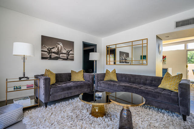 3623 E Avenida Fey Norte, Palm Springs CA: https://media.crmls.org/mediaz/bc2f5265-9fb7-4681-8940-004a95ff7602.jpg