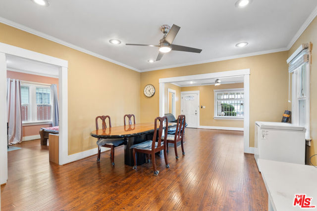 3941 2nd Avenue, Los Angeles CA: https://media.crmls.org/mediaz/bc2fde6e-f18b-45b5-b4d7-e94d973066fe.jpg