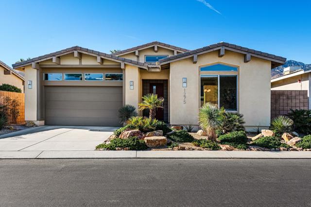 1275 Passage Street, Palm Springs CA: https://media.crmls.org/mediaz/bc3080ca-1d0a-469d-97a0-599283ff6025.jpg