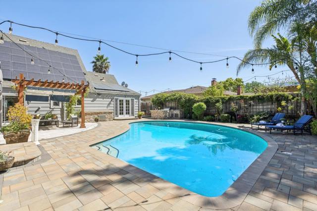 13841 Malcom Avenue, Saratoga CA: https://media.crmls.org/mediaz/bc309bd1-5317-4be5-9c46-7a074b245cbf.jpg