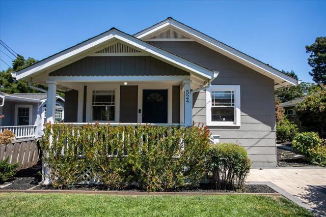 524 8th Avenue, Menlo Park CA: https://media.crmls.org/mediaz/bc30c982-414b-4ff4-bbf9-98bf4867f25b.jpg