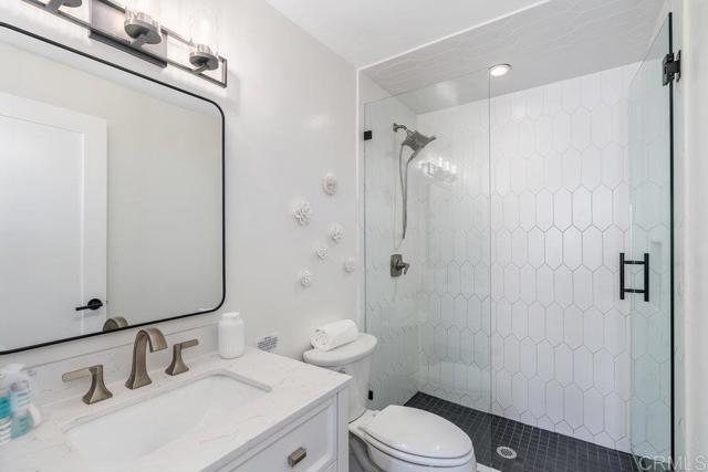818 7th Street, Coronado CA: https://media.crmls.org/mediaz/bc3118a2-f7af-4a69-b657-9d7db2a8d3cc.jpg