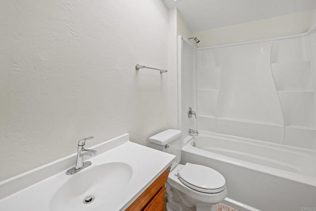 Image 18 of 39 For 5131 Dorman Drive