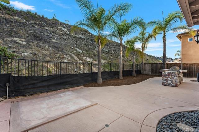 Detail Gallery Image 38 of 57 For 564 via Del Caballo, San Marcos,  CA 92078 - 4 Beds | 3 Baths