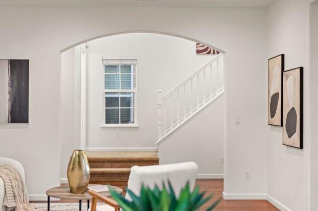 325 Toscana Way, Hayward CA: https://media.crmls.org/mediaz/bc344715-2de2-4836-aec4-8841019bf472.jpg